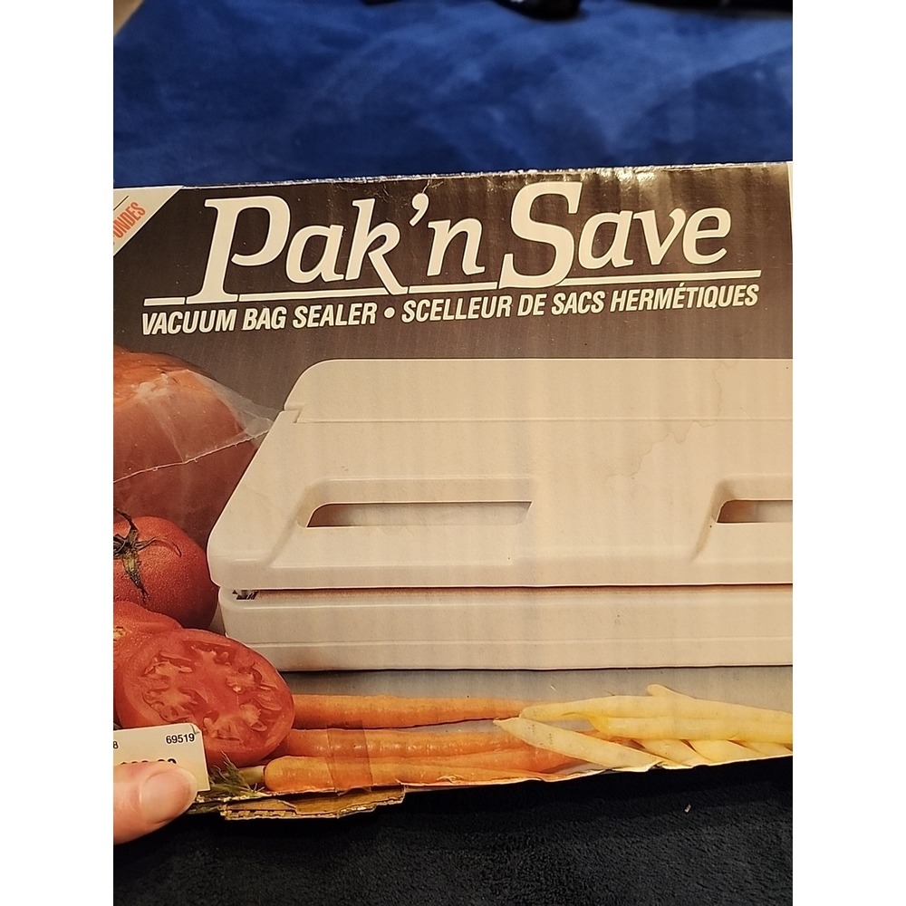 Pak 'n Save Food Saver Vacuum Bag Sealer, Decosonic Model #838 Un-used, Open Box